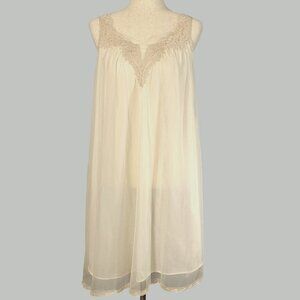 Vintage 60s 70s Warner's Chiffon and Nylon Short Nightgown, Lace Detail, Medium